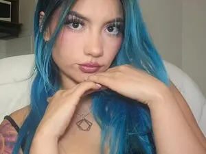 Myfreecams Watch Live Sex Cams of Roxanna_H