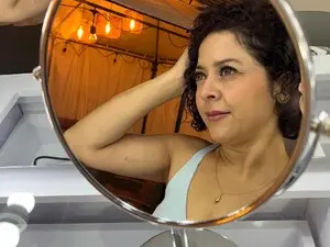 Myfreecams Live Sex of Mila_Moans