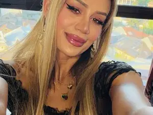 Myfreecams Adult Webcam of Bomb_Ass