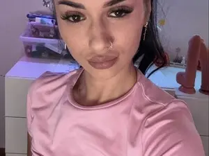 Myfreecams Adult Video Chat of SellenaCarter