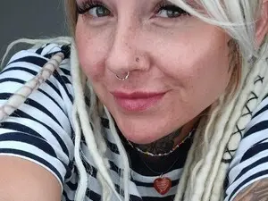 Myfreecams Nude Webcam of pixieDread