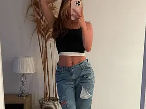 Myfreecams Adult Webcams of English_Lola