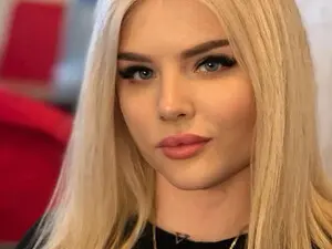 Myfreecams Live Sex Cam of ViTargaryen