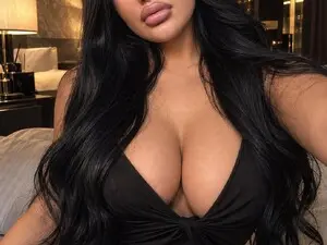 Myfreecams Live Sex Cam of Julia____