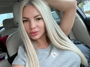 Myfreecams Free Porn Cam of NayraDream