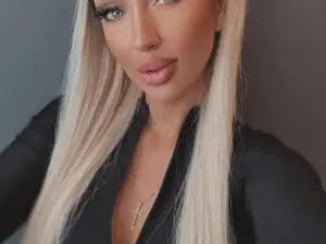 Myfreecams Free Porn Cam of Queenzoora