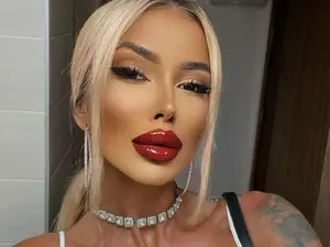 Myfreecams Nude Webcam of ArianaArianna