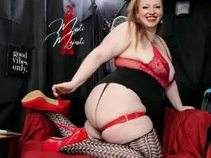 Myfreecams Free Live Porn of MystiMajesti