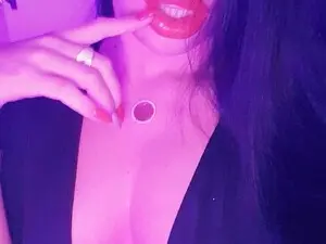 Myfreecams Watch Live Sex Cams of MiaKnoxxx