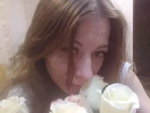 Myfreecams Live Sex Cam of KianaAnna7