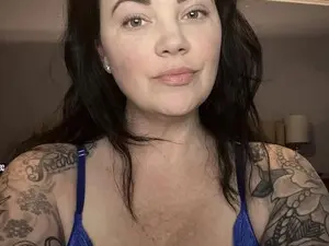 Myfreecams Nude Webcam of Tattooedwife2