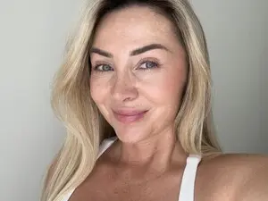 Myfreecams Live Sex Cam of ChloeStar