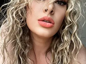Myfreecams Sex Chat of Roxy_Reveals
