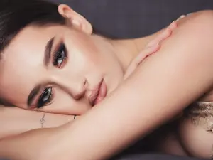 Myfreecams Adult Webcam of AnnieKarrera1