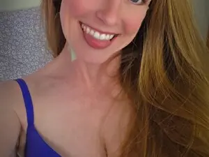 Myfreecams Watch Live Sex Cams of CharlotteDoe