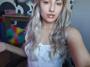 Myfreecams Adult Video Chat of Hi_elora