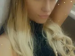 Myfreecams Free Live Porn of Queen_Poison