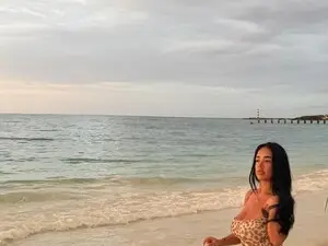 Myfreecams Live Sex Cam of ElleBloom