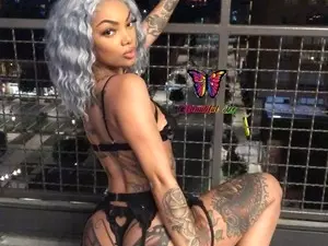 Myfreecams Free Live Porn of Itsbutterfly