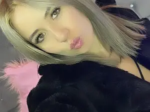 Myfreecams Free Live Porn of NickySexfire