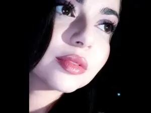 Myfreecams Sex Chat of ShaydaRussell