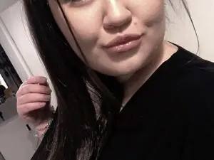 Myfreecams Free Porn Cam of HollyKiss