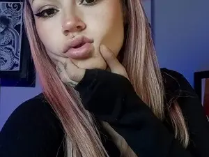 Myfreecams Nude Webcam of Kimjeniie