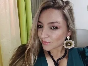 Myfreecams Live Sex of Valeryadiaz