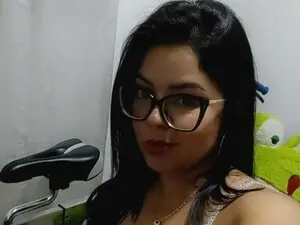 Myfreecams Adult Webcam of KiaraRouse
