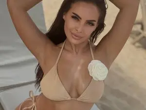Myfreecams Sex Chat of Alma_Luv