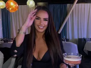 Myfreecams Free Porn Cam of Alma_Luv