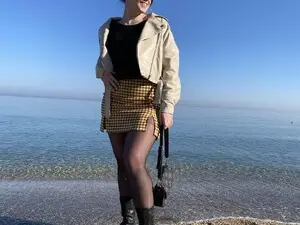 Myfreecams Live Sex Cam of SunnyyyLana