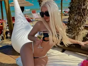Myfreecams Best live sex cam show of Squirtly_Alex