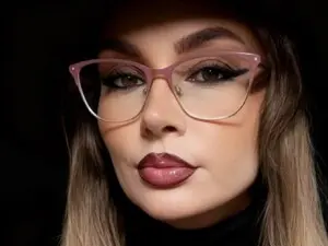 Myfreecams Sex Cam of Anya_rosses1