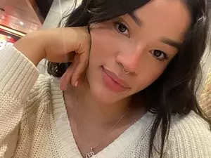 Myfreecams Watch Live Sex Cams of Kiararose22