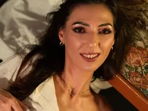 Myfreecams Adult Video Chat of Rossalia33