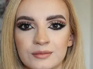 Myfreecams Live Sex Cam of VerraSweet4U