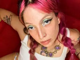 Olecams Watch Live Sex Cams of Madamebombon