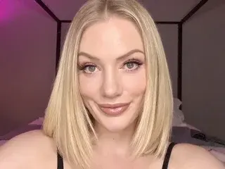 Streamate Live Porn of QuinnHart