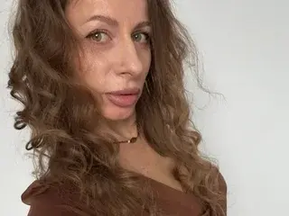 Streamate Live Sex of MiraVanda