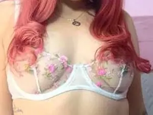 Streamate Watch Live Sex Cams of Merida_blossom