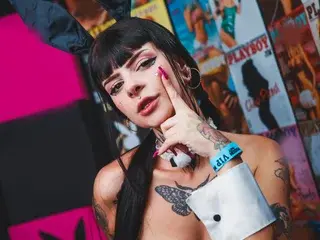 Streamate Free Porn Cam of AngelyBlezz