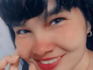 Streamate Nude Webcam of Petitealicia