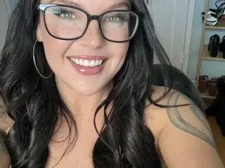 Streamate Free Porn Cam of IvyRaewants2play