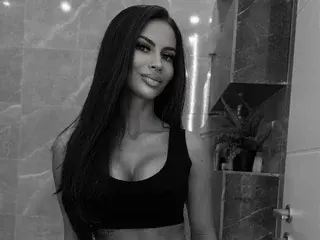 Streamate Watch Live Sex Cams of CarollineFoxy