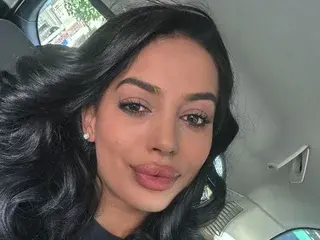 Streamate Nude Webcam of Bella_Vixxen