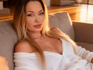 Streamate Adult Video Chat of IsaVelvetxxx