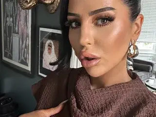 Streamate Sex Cam of VelvetVonBlack_UK