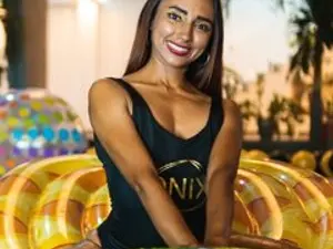 Streamate Adult Webcams of KELSEYFOXYY