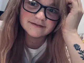 Streamate Nude Webcam of Curvylaciex